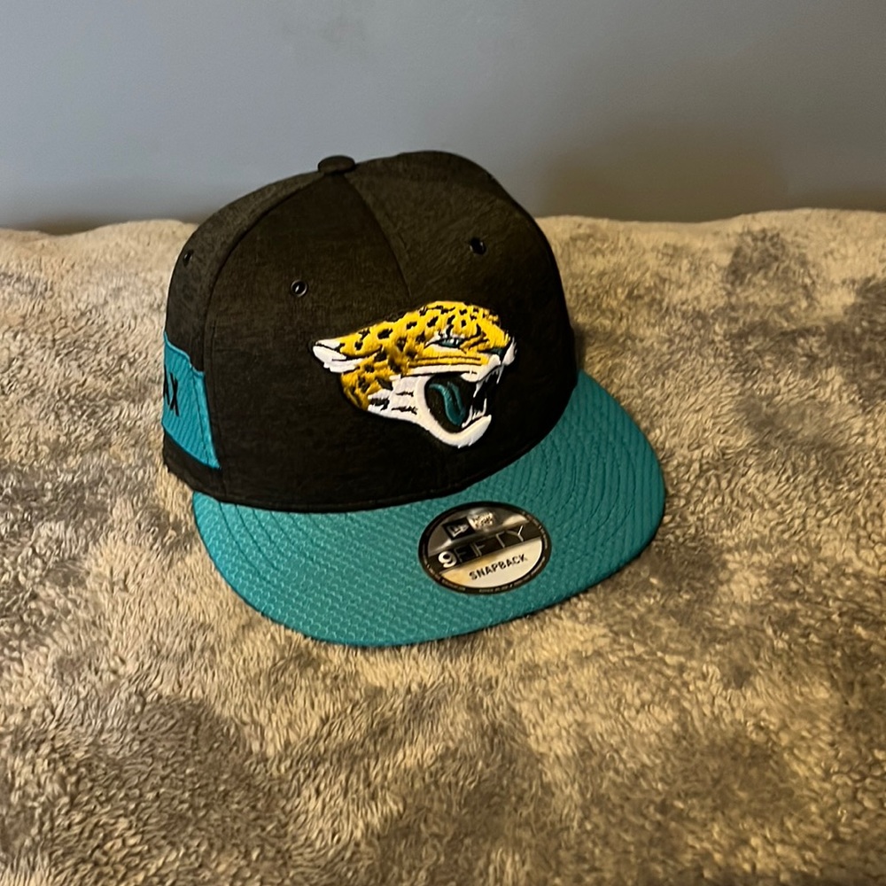 New Era adjustable size jaguars hat